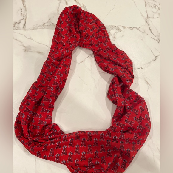 Angels MLB infinity scarf - Picture 3 of 5